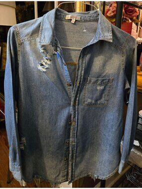 WT # 1080 Womens Med Stella Tweed torn denim button front shirt